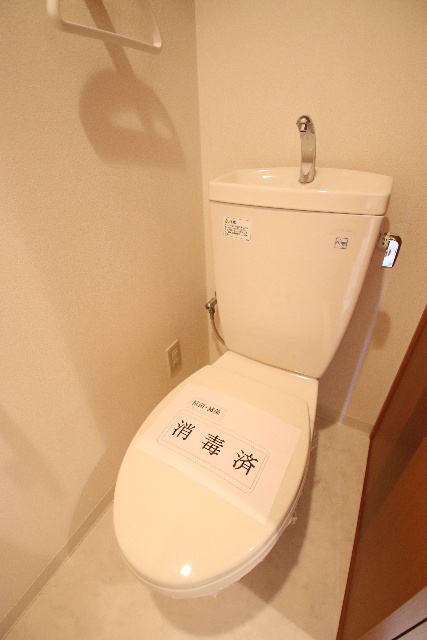 トイレ　別部屋の写真です。※現状優先