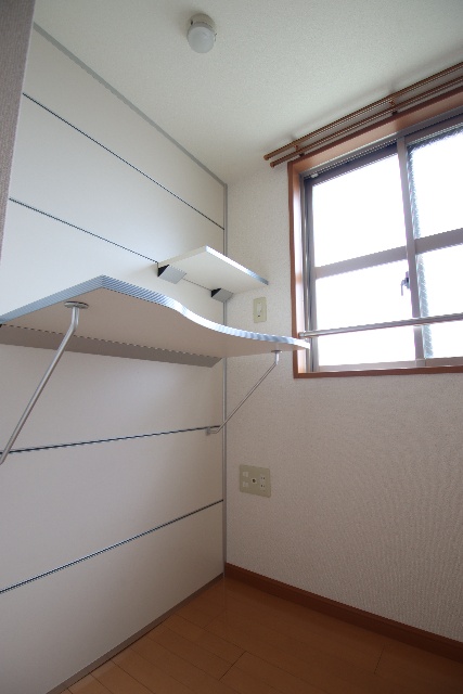収納　別部屋の写真です。※現状優先