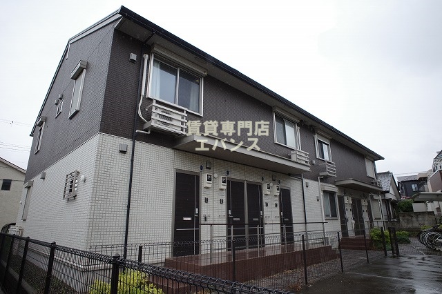 建物外観　落ち着いた雰囲気の外観です