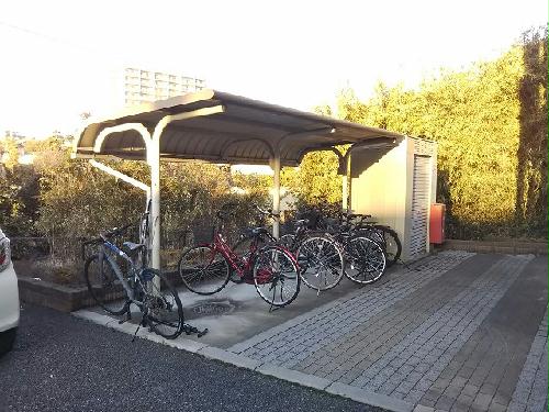 その他共有部分　屋根付き駐輪場