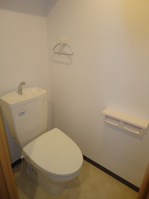 トイレ　清潔感のあるトイレです