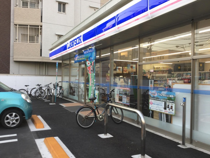 コンビニ　ローソン（コンビニ）まで220m