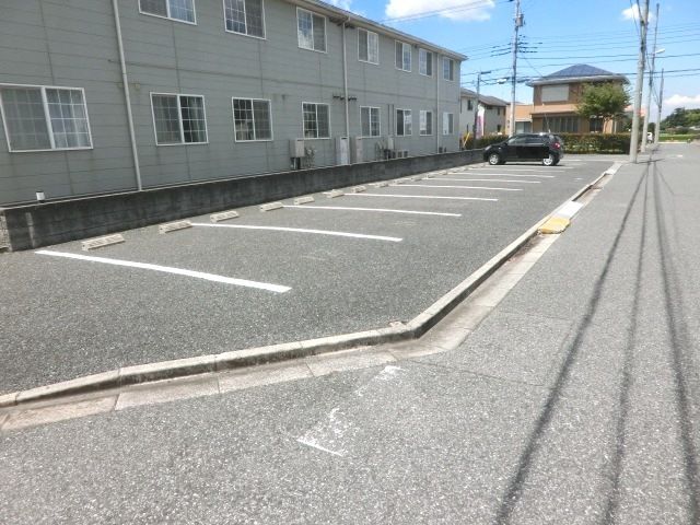 駐車場　敷地内駐車場。