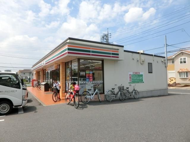 コンビニ　セブンイレブン（コンビニ）まで1400m