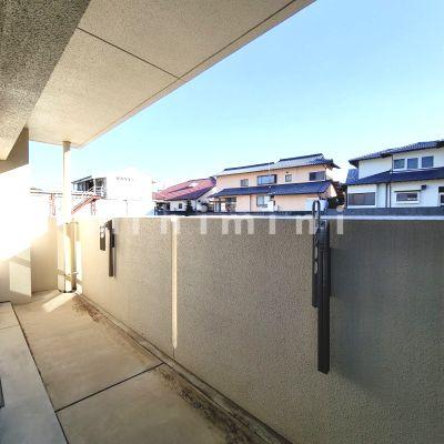 バルコニー　※写真は別号室のものですので現状優先とさせていただきます