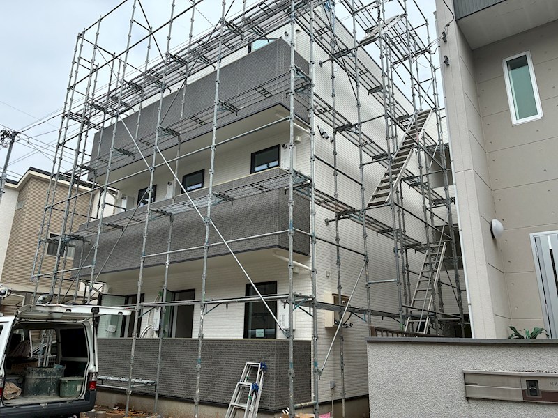建物外観　建築中