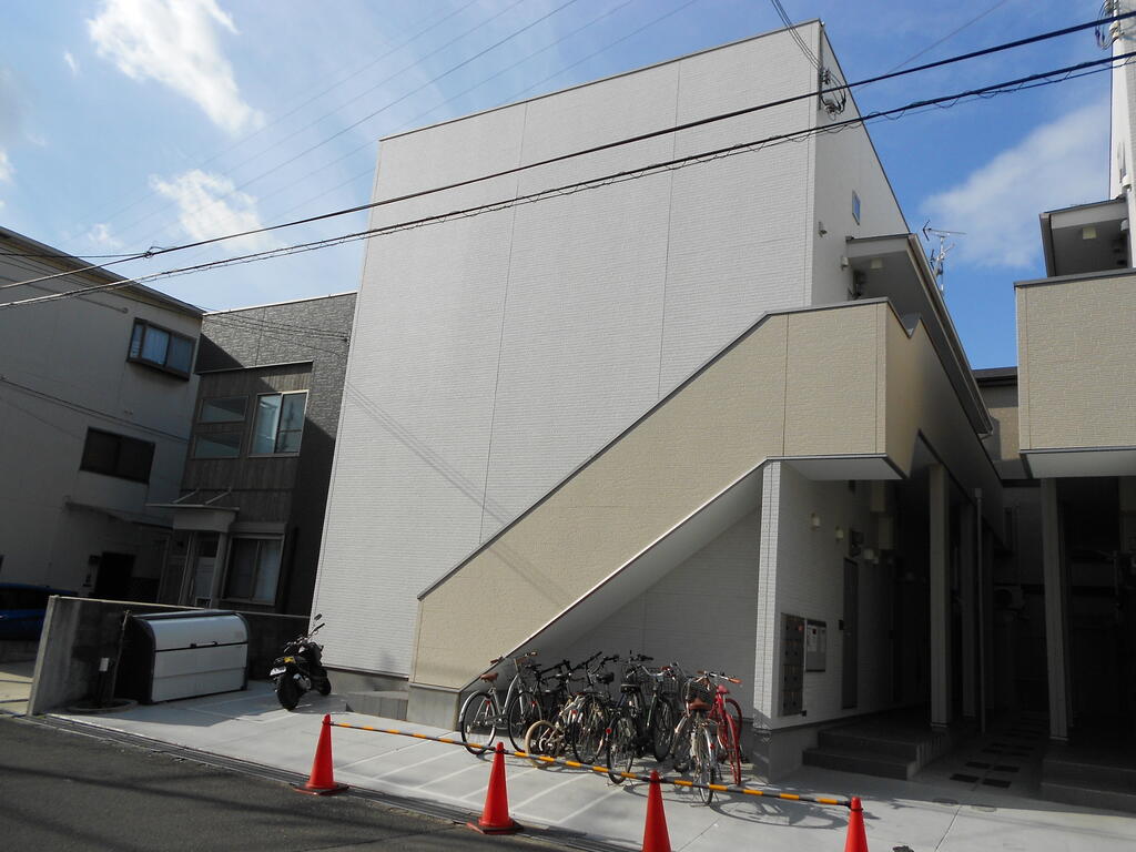 建物外観　※同タイプ・同モデルを使用