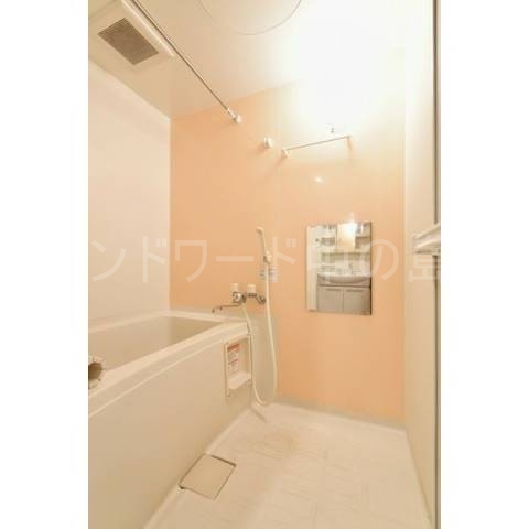 バス・シャワールーム　詳細は、ウィンドワード中の島店までご相談下さい。