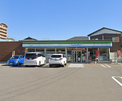 コンビニ　ファミリーマート 半田住吉店（コンビニ）まで209m