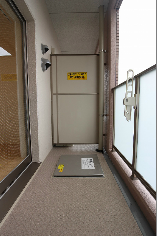 バルコニー　写真準備中の為、別室を参照しています。