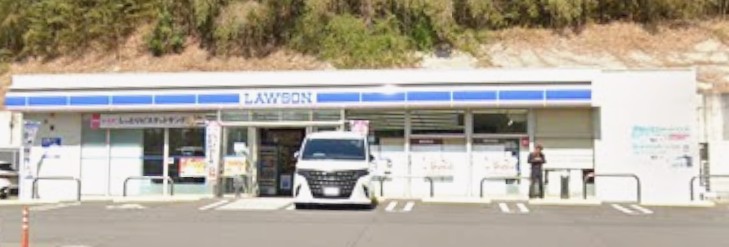 コンビニ　ローソン大分スポーツ公園東店（コンビニ）まで307m