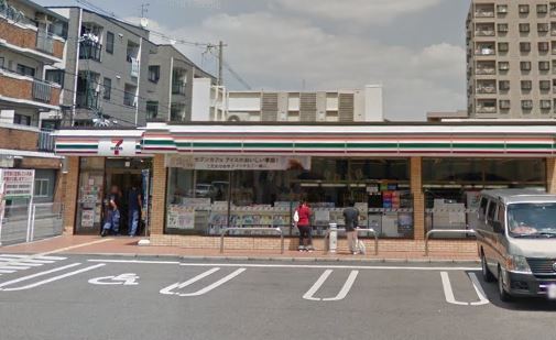 コンビニ　セブンイレブン大阪今津南1丁目店（コンビニ）まで270m