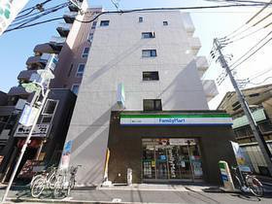 コンビニ　ファミリーマート 練馬一丁目店（コンビニ）まで166m
