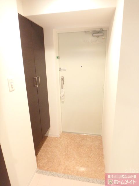 玄関　同型施工例。