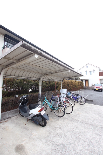 その他共有部分　屋根付きの駐輪場
