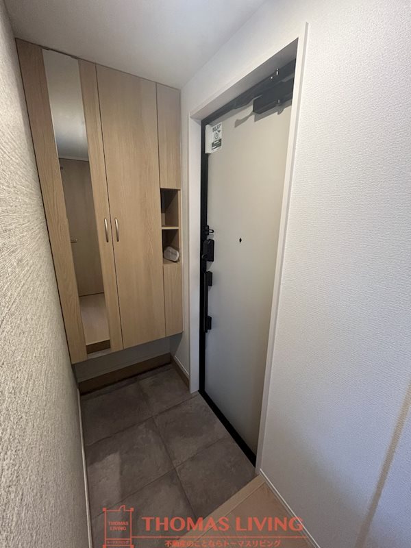 玄関　反転タイプです