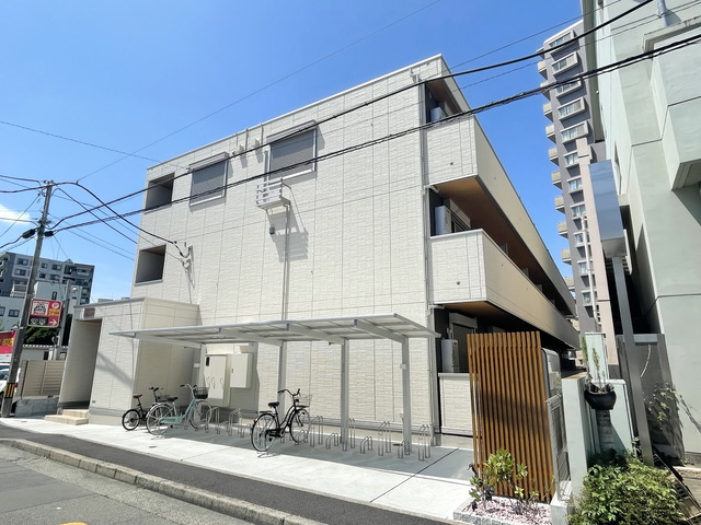 建物外観　～青い空、気持ちいいっ～