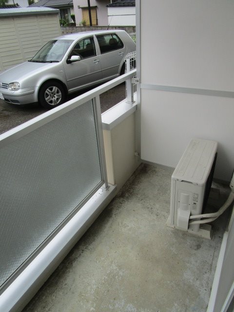 バルコニー　写真は107号室です（参考）