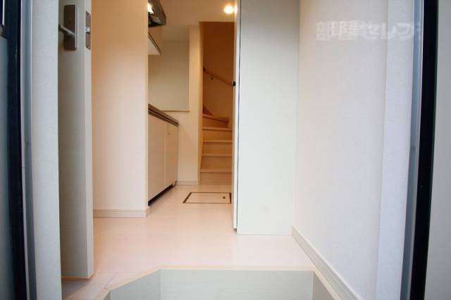 玄関　玄関まわり。