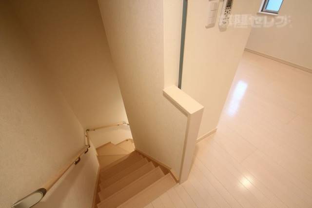 その他　メゾネットタイプのお部屋ですよ。
