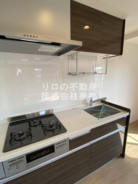 キッチン　お料理好きにはオススメのグリル付２口システムキッチン設置済♪