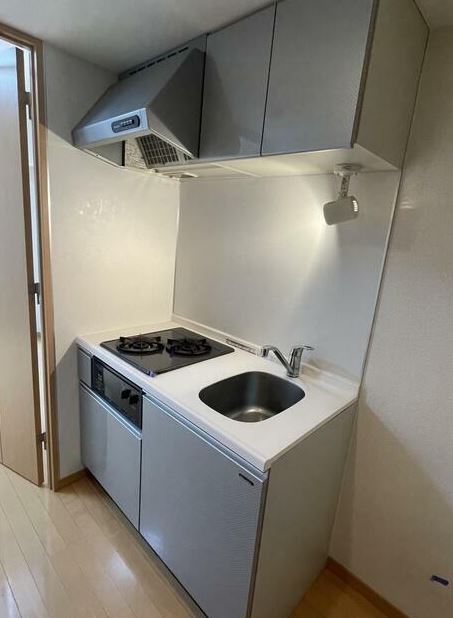 キッチン　※同物件、別部屋の写真です。