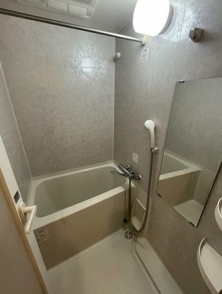バス・シャワールーム　※同物件、別部屋の写真です。