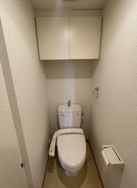 トイレ　※同物件、別部屋の写真です。