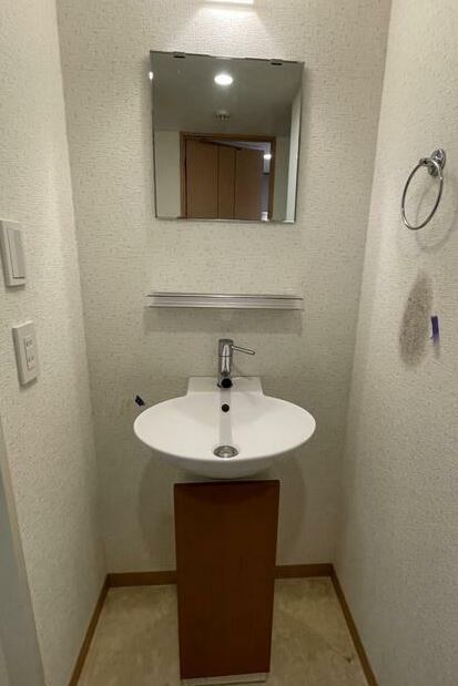 洗面設備　※同物件、別部屋の写真です。