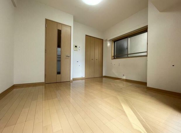 居室・リビング　※同物件、別部屋の写真です。