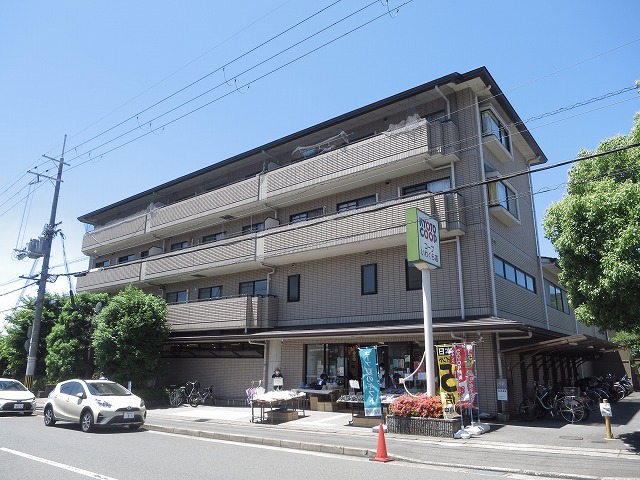 スーパー　京都生活協同組合 コープいわくら（スーパー）まで781m