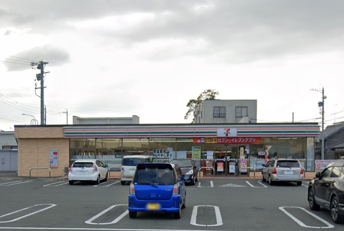 コンビニ　セブンイレブン豊川桜町店（コンビニ）まで287m