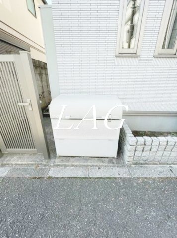 その他共有部分　共用ごみ置き場です。