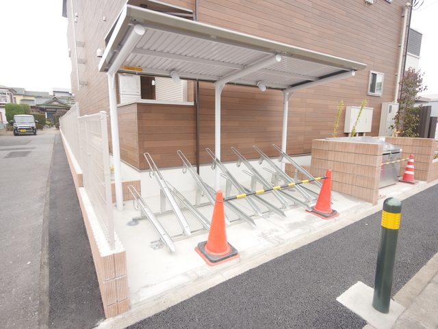 その他共有部分　★敷地内に屋根付の駐輪場がございます★