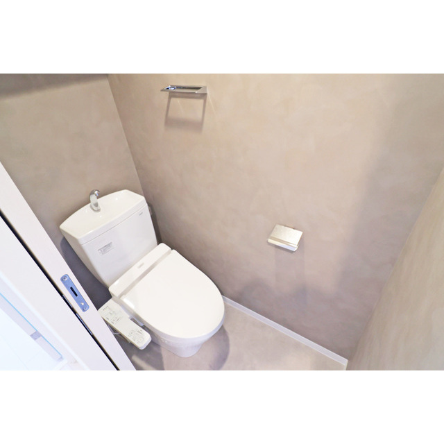 トイレ　ゆったりとした空間のトイレです