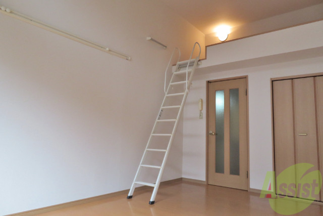その他部屋・スペース　寝室はリビングと共用になります。