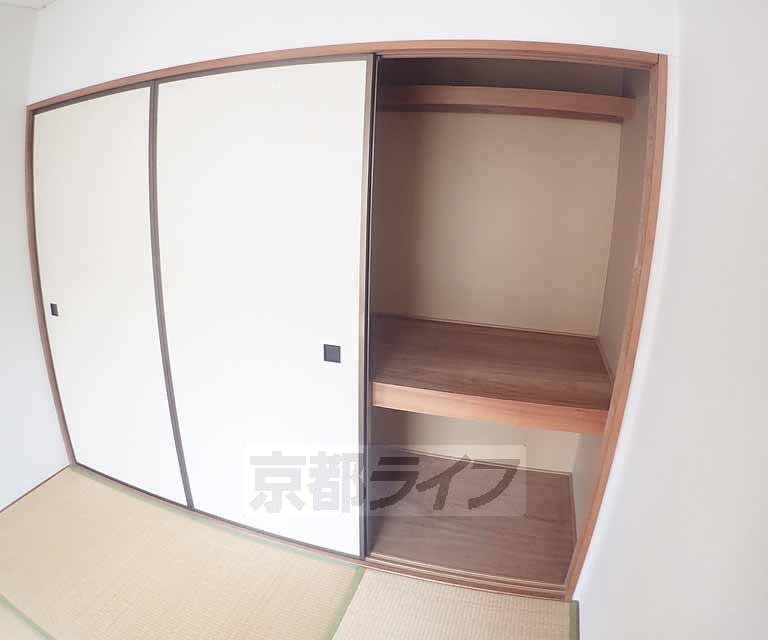 収納　上下に分かれていて便利です