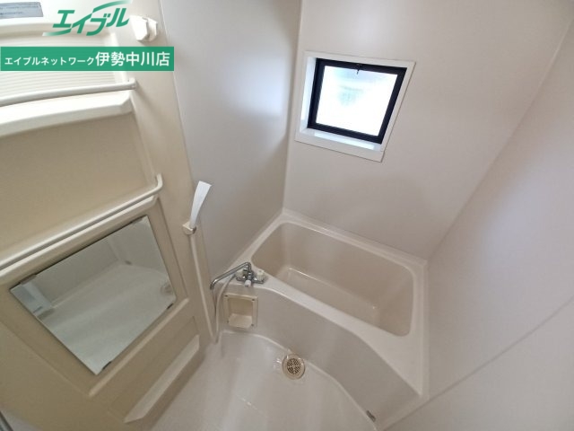 バス・シャワールーム　別部屋の写真です
