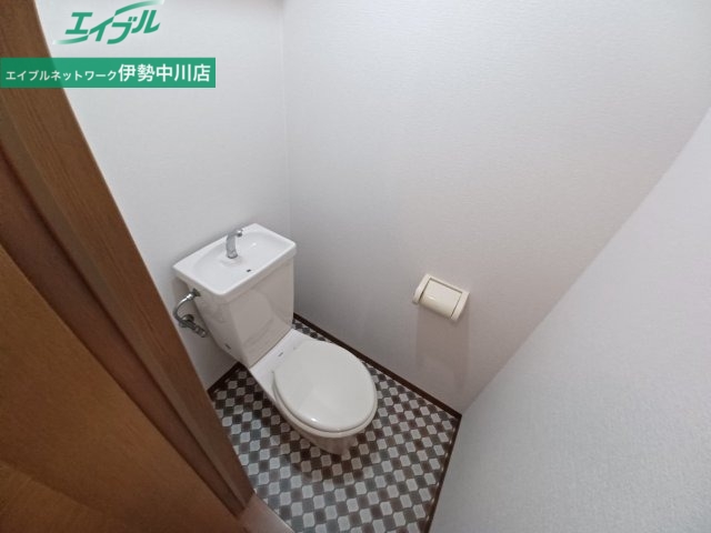 トイレ　別部屋の写真です