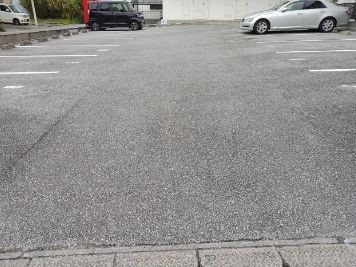 駐車場　現状優先です。