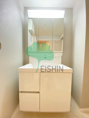 洗面設備　シンプルで使いやすい洗面台です！