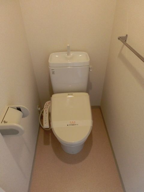 トイレ　ウォシュレット付トイレ