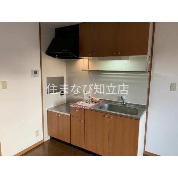 キッチン　別室同型写真