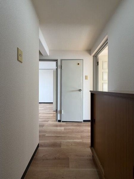 玄関　明るい玄関がお出迎えです☆