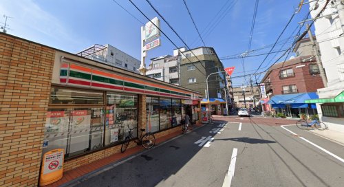 コンビニ　セブンイレブン（コンビニ）まで511m