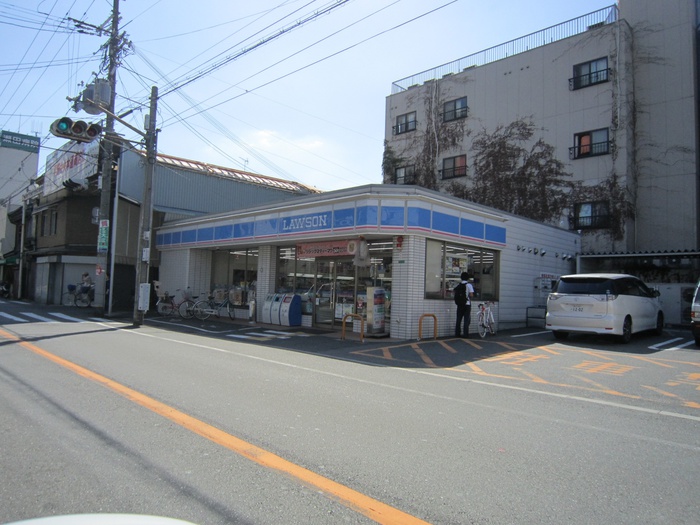 コンビニ　ロ－ソン（コンビニ）まで276m