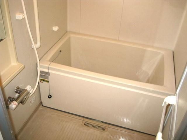 バス・シャワールーム　★お風呂は追焚きと浴室乾燥が付いてます★