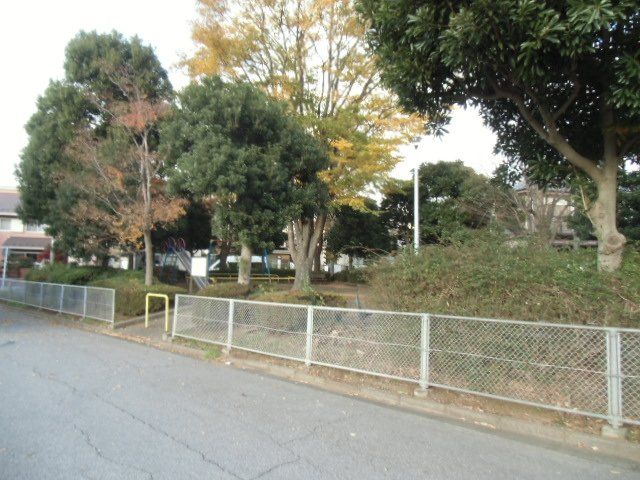 公園　つつじが丘児童公園（公園）まで1087m