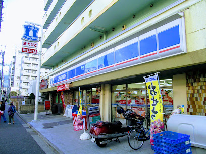 コンビニ　ローソン 西台店（コンビニ）まで518m