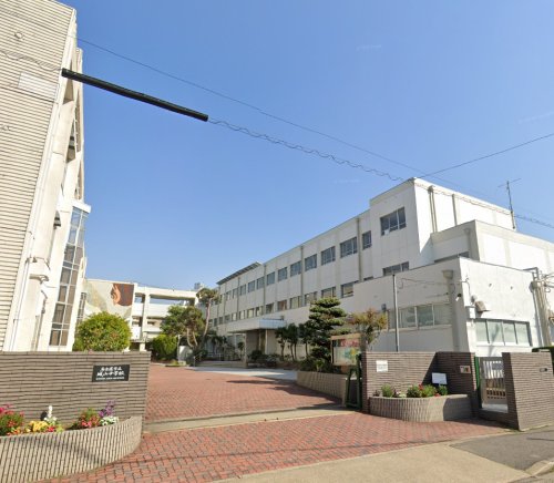 中学校　名古屋市立城山中学校（中学校）まで856m